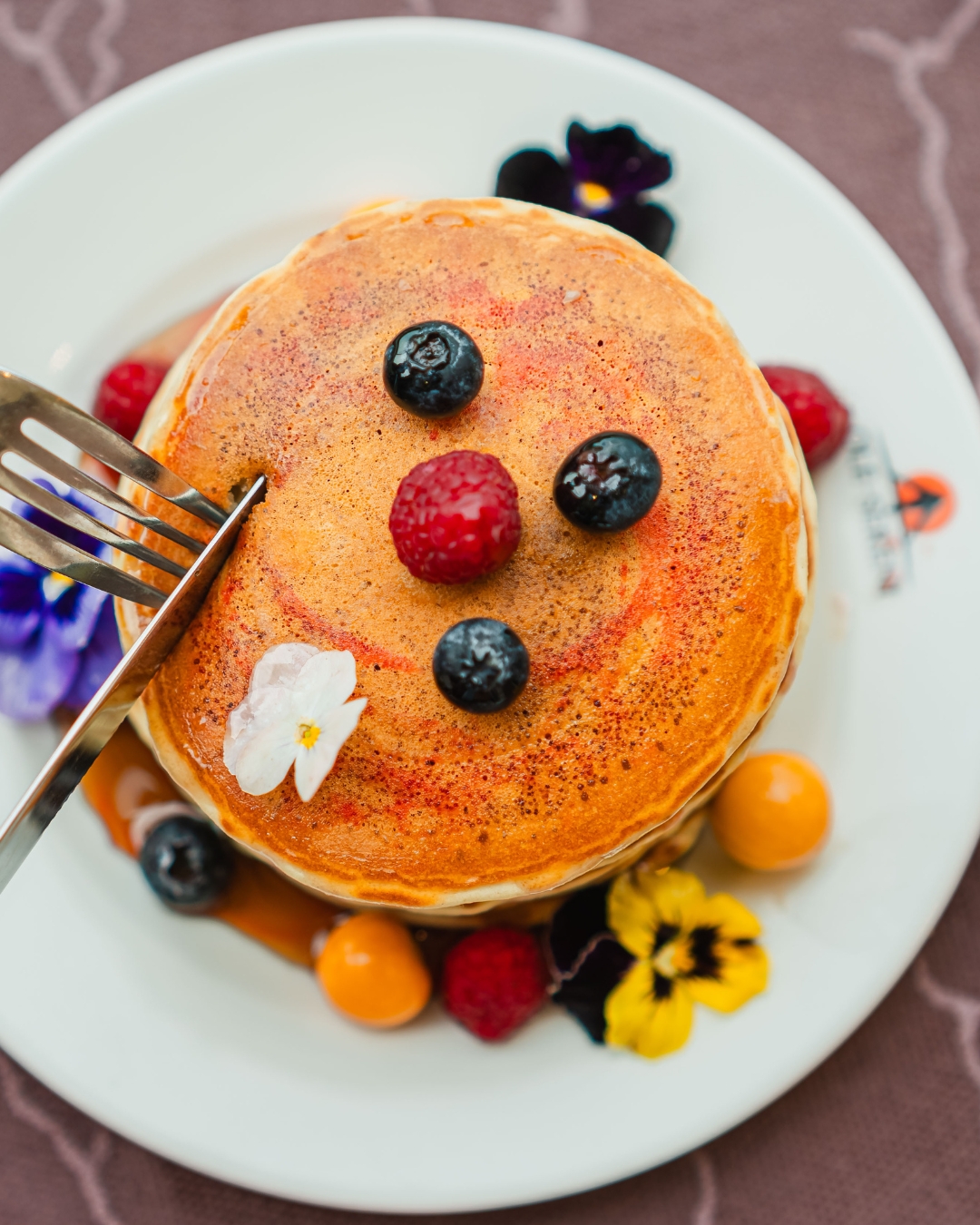 Breakfast that smiles back! Enjoy our berry-topped pancake stack at Acacia Restaurant and let every bite set the tone for a great day.

To reserve a table, call +254 731 436571. 

#EmaraOleSereni #ChristmasAtEmara #AcaciaRestaurant #BestHotelnNairobi