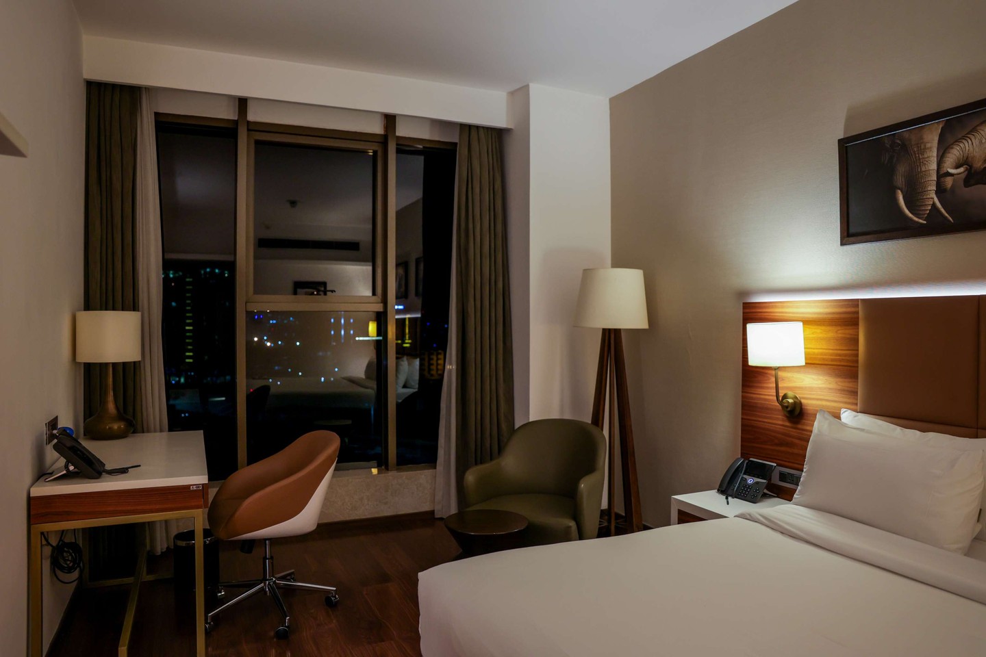 Sometimes the best nights are the ones where you just pause and take it all in. Book a stay with us and experience a serene escape. 

To book a stay, call +254 731 564578. 

#EmaraOleSereni #Staycation #BestHotelInNairobi