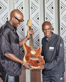 Two Icons, One phenomenal moment at Oasis Lounge. Truly honored to host the GOATs of music, Bien-Aimé and sports, Eliud Kipchoge.

We are forever inspired by the excellence that they embody. 

#EmaraOleSereni #OasisLounge #BestHotelInNairobi