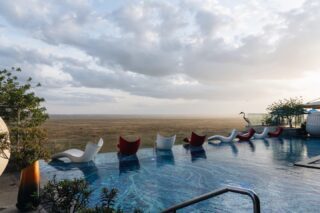 Some sunsets deserve more than a passing glance. Kickstart your weekend with us at Sky Lounge and experience High Life as you explore our signature cocktails, house specials and enjoy exceptional entertainment.

To reserve a table, call +254 731 564578.

#EmaraOleSereni #SkyLounge #BestHotelInNairobi