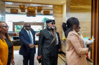 The legend is in the house! We’re delighted to welcome the legendary Koffi Olomidé to Emara Ole-Sereni, where we have the pleasure of hosting him during his stay in Kenya. He was welcomed by our Group CEO, Mr. Ajit Kumar, our Operations Manager, Ms. Margaret Maingi and our F & B Manager, Mr. Dennis Kamwerengo. 

Karibu, Koffi! Here’s to a stay filled with exceptional hospitality!

#EmaraOleSereni #KoffiOlomide #BestHotelInNairobi